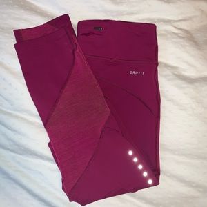 Nike Capri Magenta Running Tights